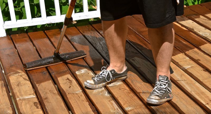 Deck Sanding And Sealing