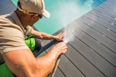 Deck Sanding And Sealing